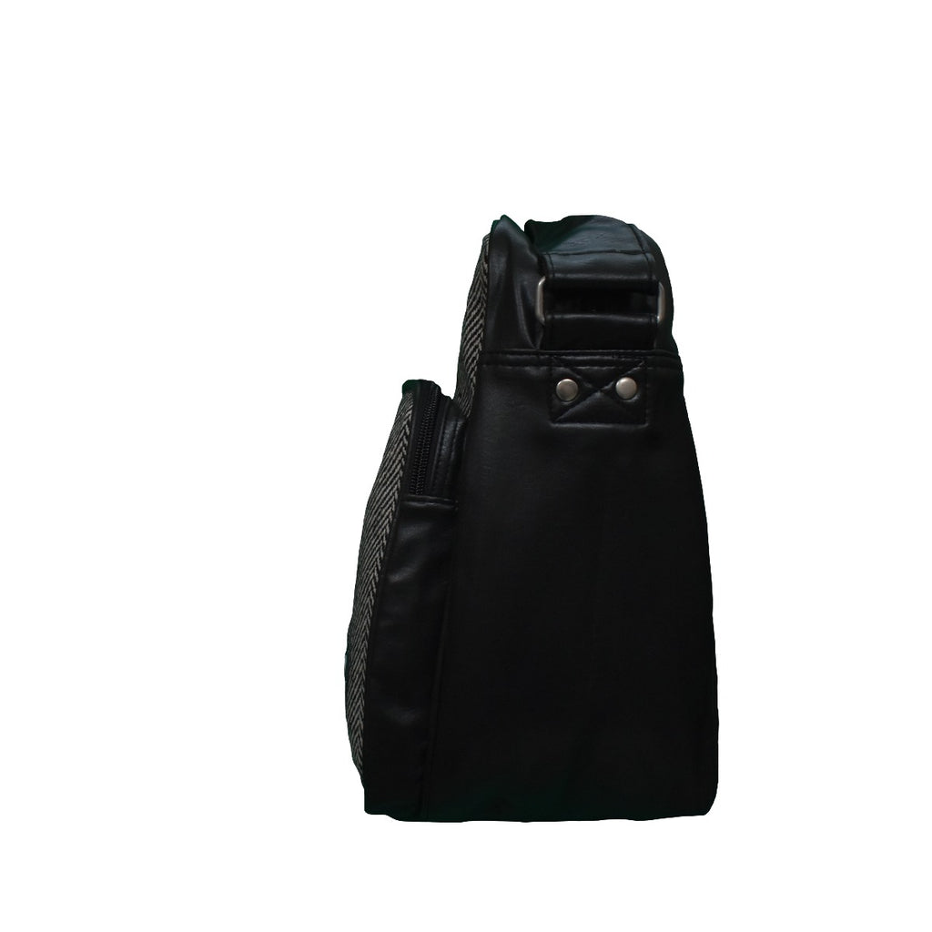 Reporter Black zigzag